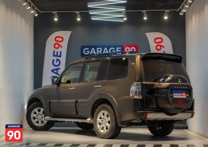 Mitsubishi Pajero 2017 - صورة 5