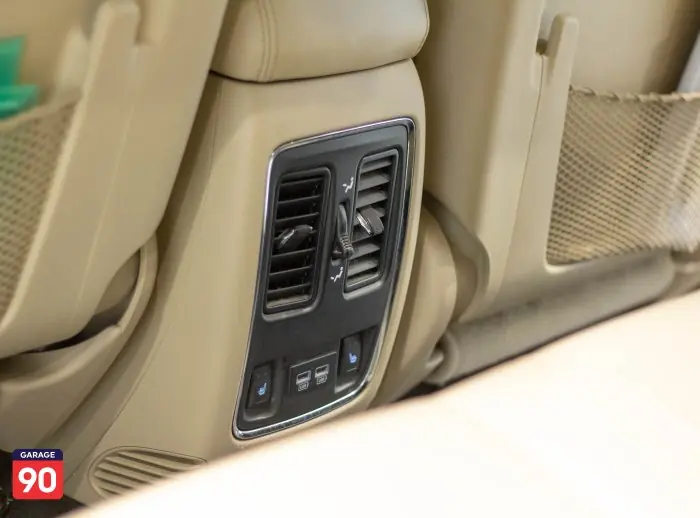 Jeep Grand Cherokee 2014 - صورة 15