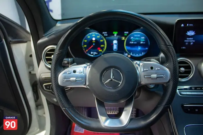 Mercedes Glc300 Amg Wakeel 2021 - صورة 14