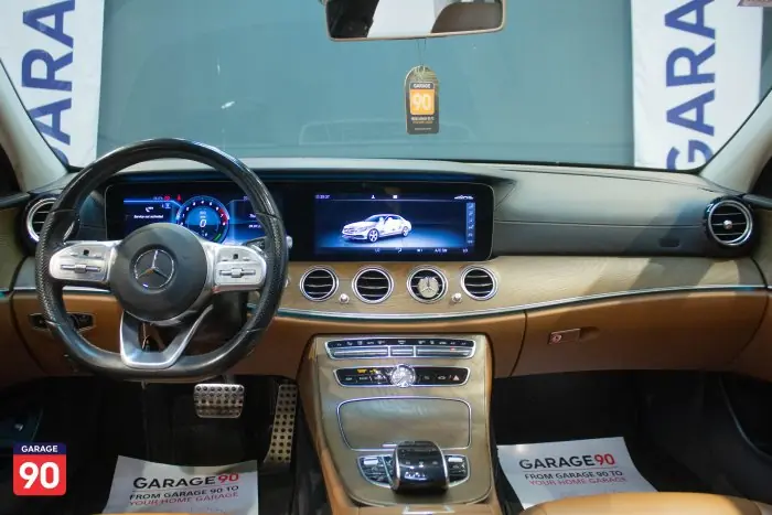 Mercedes-Benz E300e 2019 - صورة 12