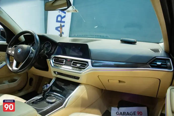 bmw 320i 2020 - صورة 11