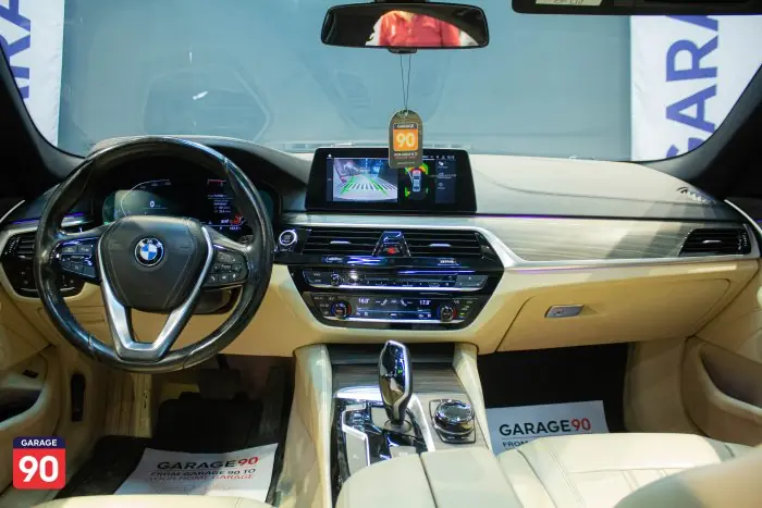 bmw 520i 2020 - صورة 12