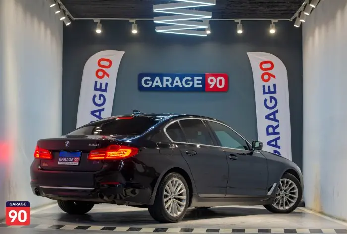 bmw 520i 2020 - صورة 6
