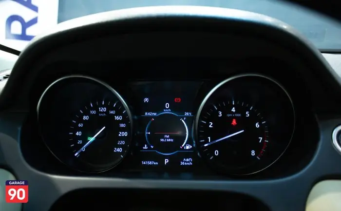 Land Rover Discovery Sport Wakeel 2018 - صورة 14