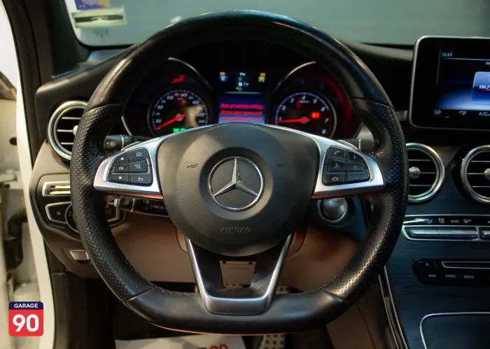 Mercedes-Benz GLC250 2019 - صورة 13