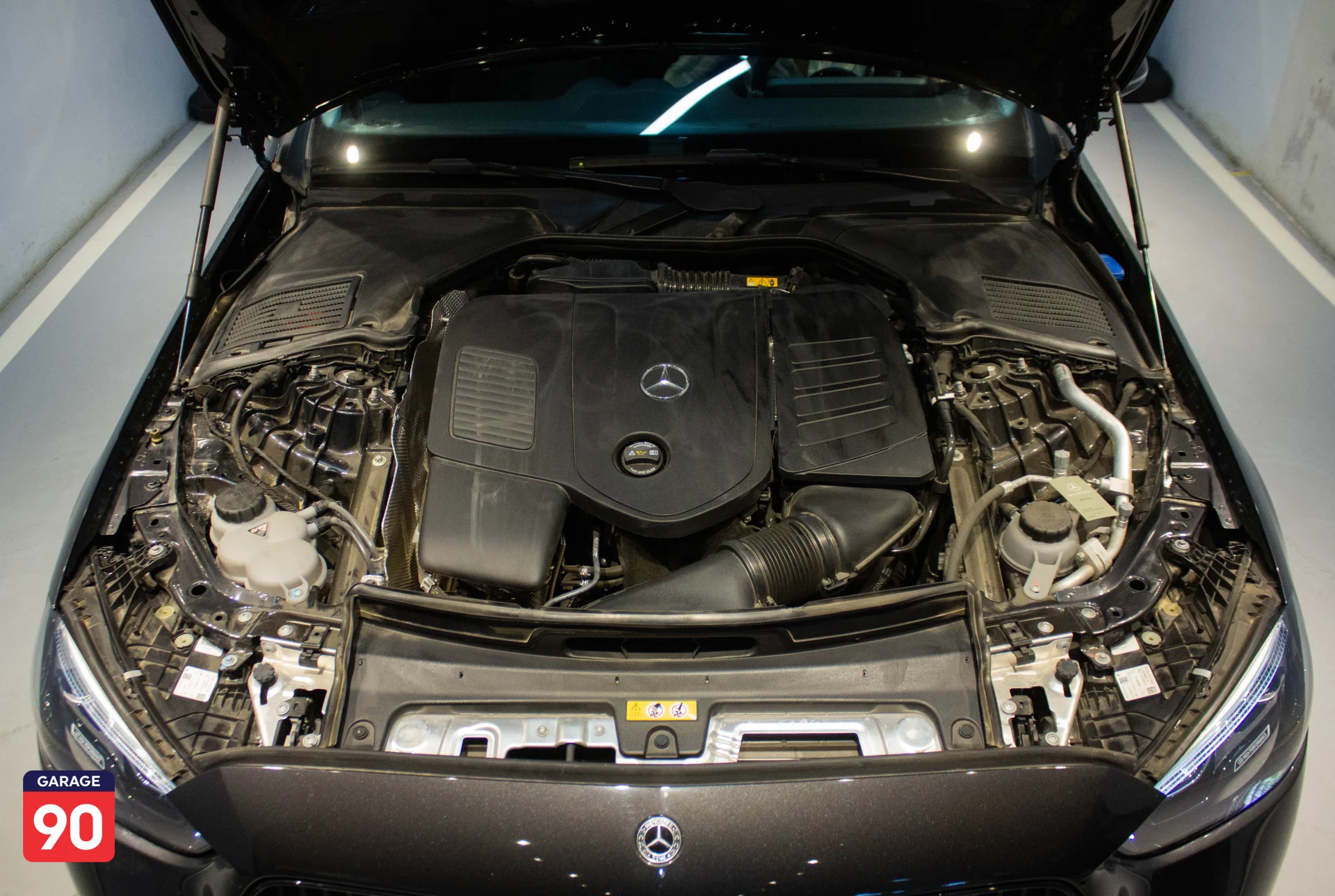 Mercedes C200 Aventguard Import 2024 - صورة 7