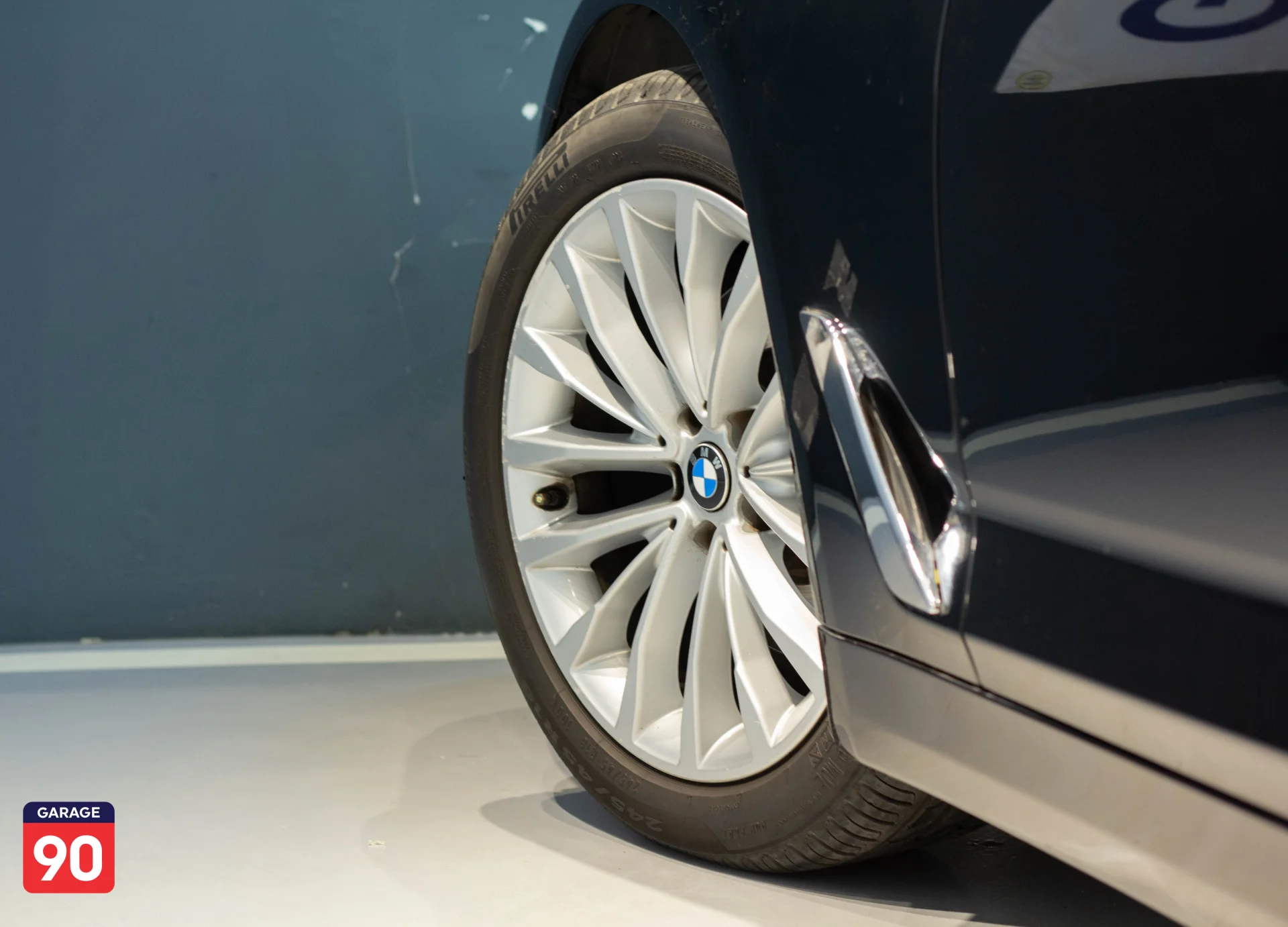 BMW 520 luxury Wakeel 2019 - صورة 9