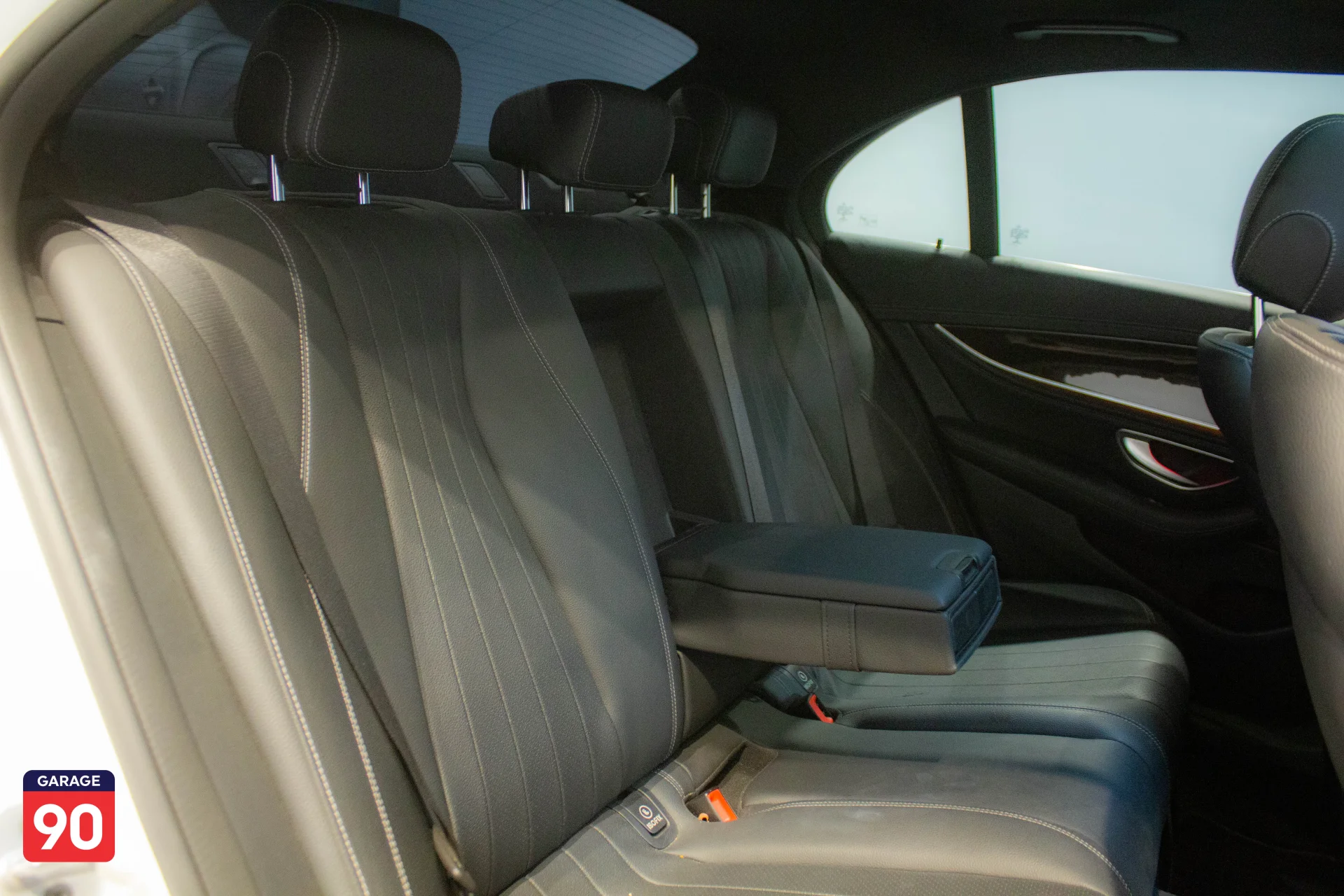 Mercedes E200 Exclusive Wakeel 2020 - صورة 20