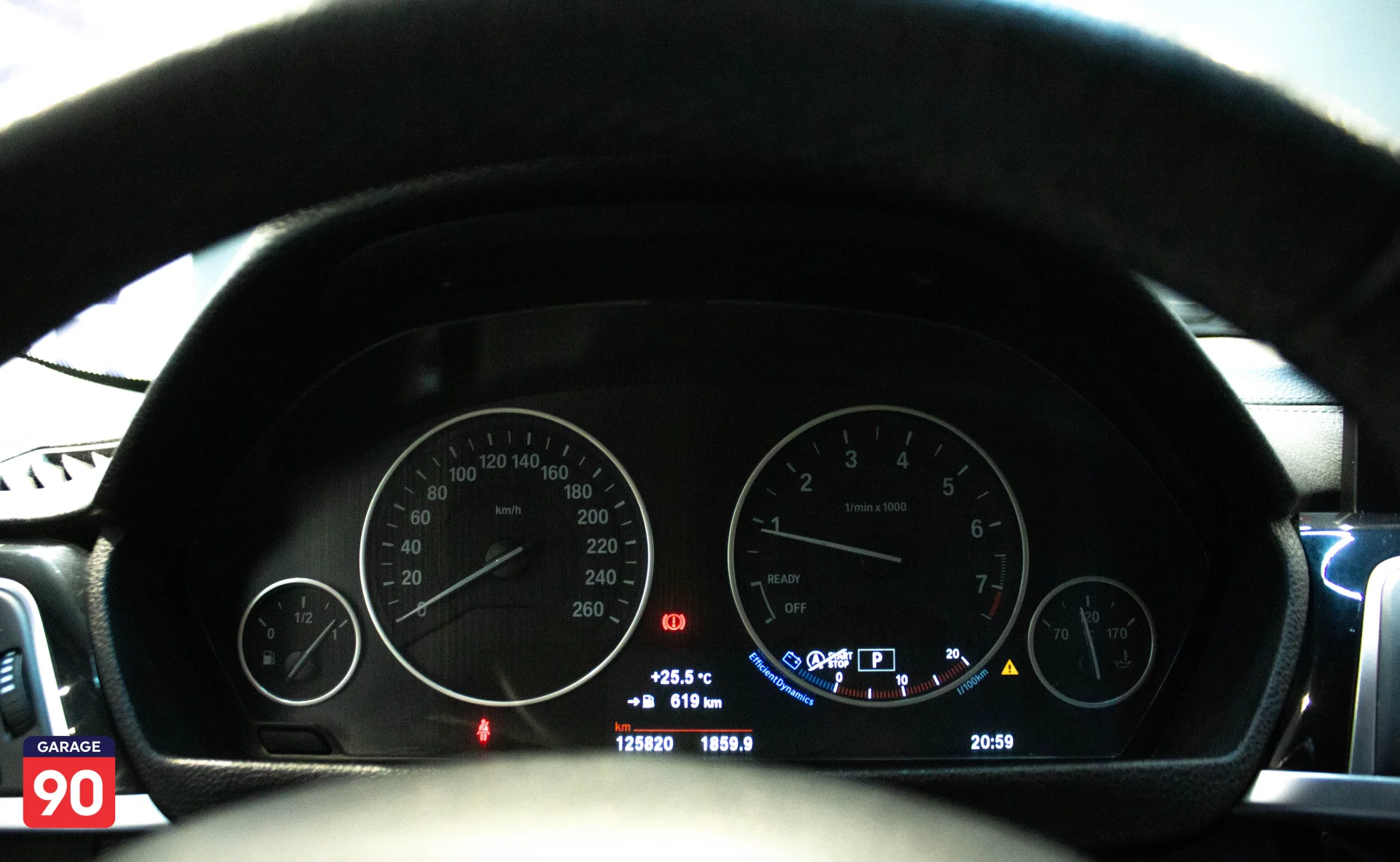Bmw 318i Luxury Wakeel 2018 - صورة 14