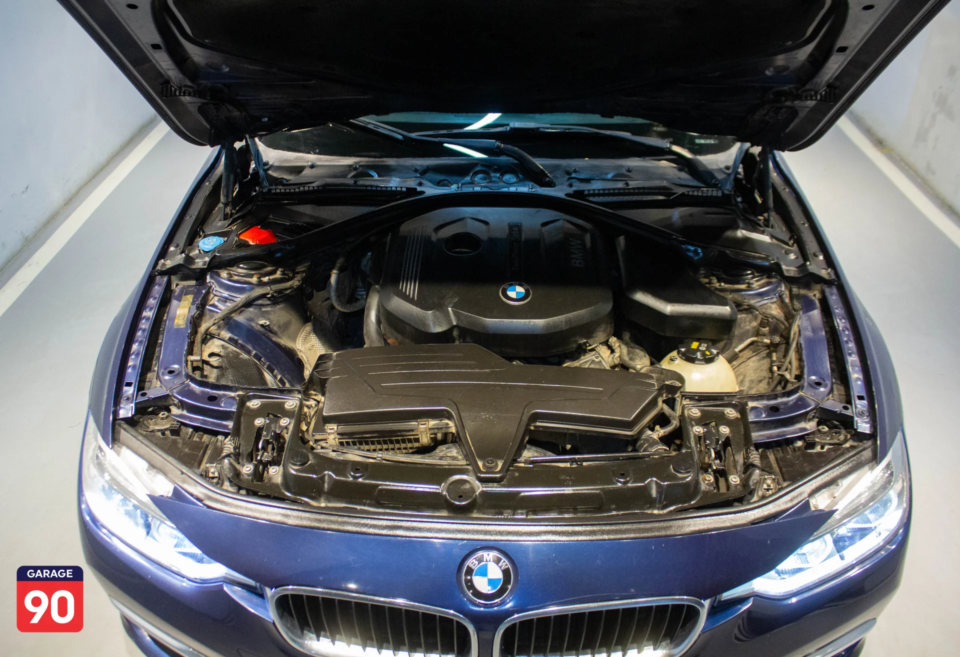Bmw 318i Luxury Wakeel 2018 - صورة 7