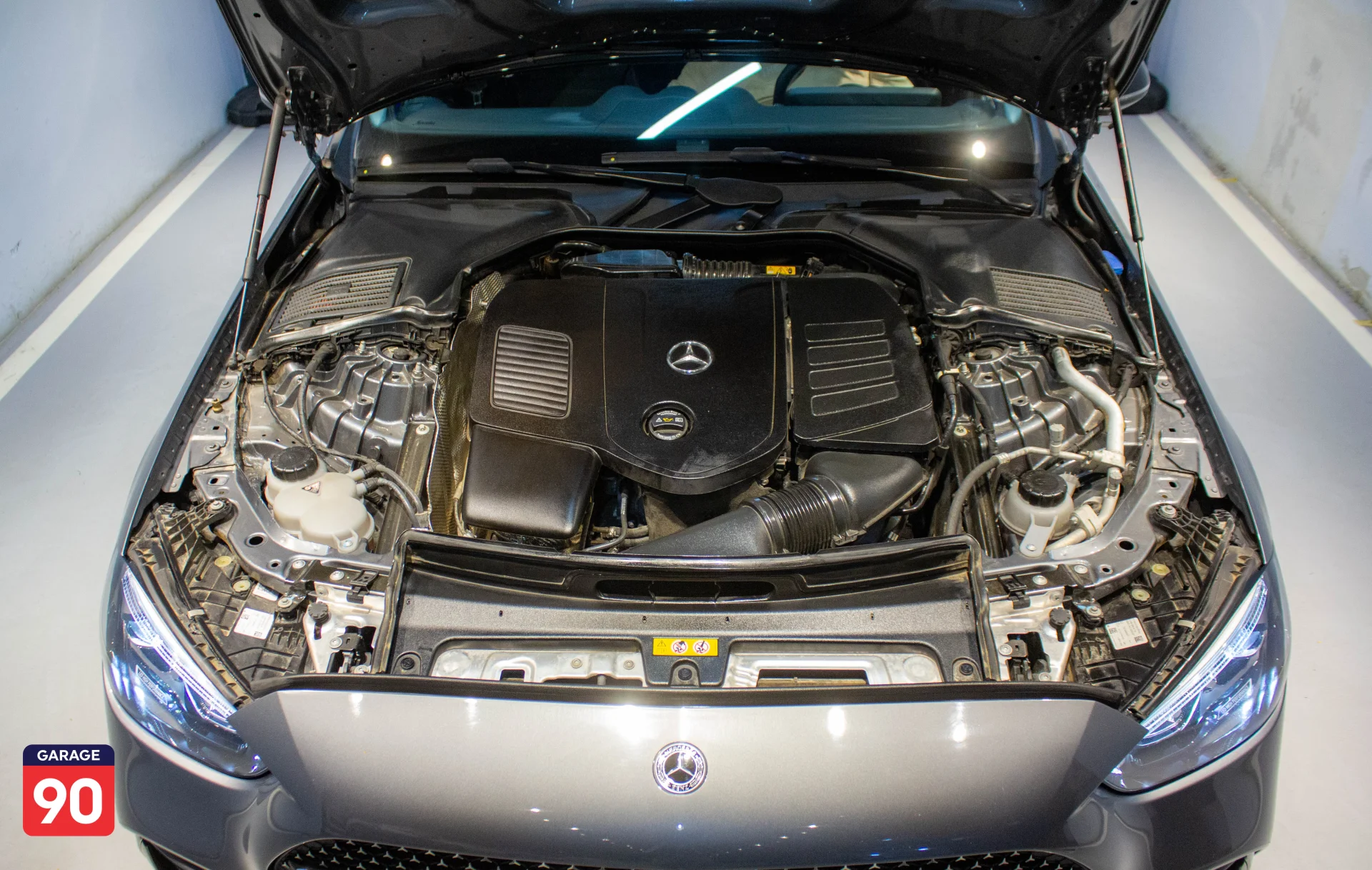 Mercedes C200 AMG Import 2024 - صورة 6