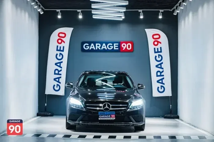 Mercedes-Benz C200 2019 - صورة 2