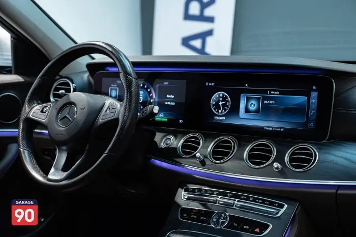 Mercedes-Benz E350e 2018 - صورة 14
