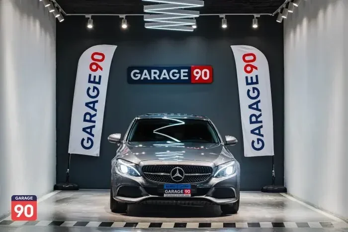 Mercedes-Benz C180 2018 - صورة 3