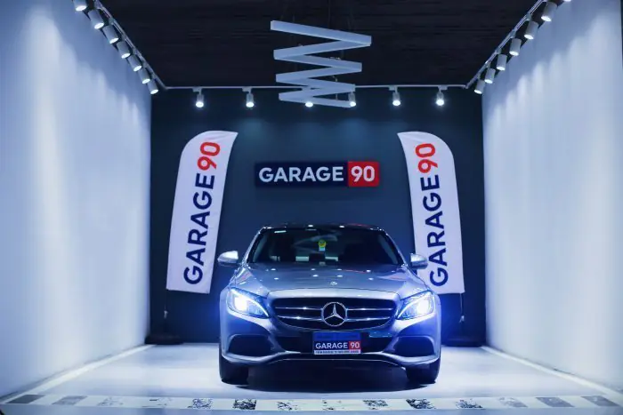 Mercedes-Benz C180 2018 - صورة 2