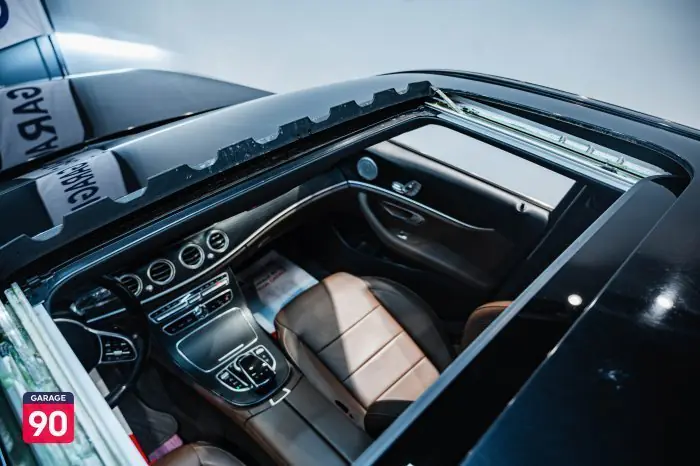 Mercedes-Benz E200 2019 - صورة 4