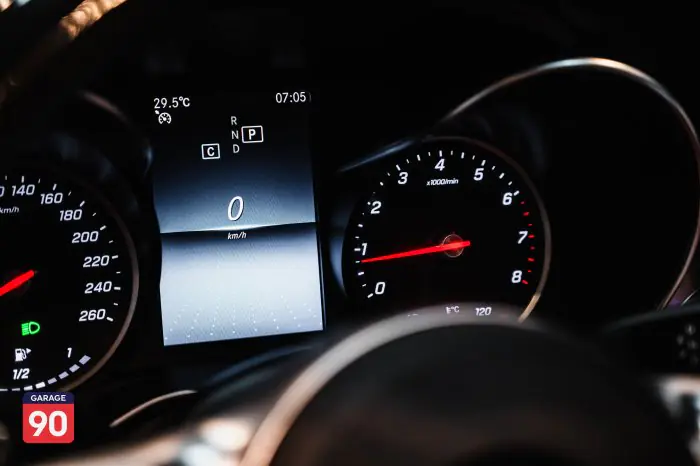 Mercedes-Benz C180 2019 - صورة 17