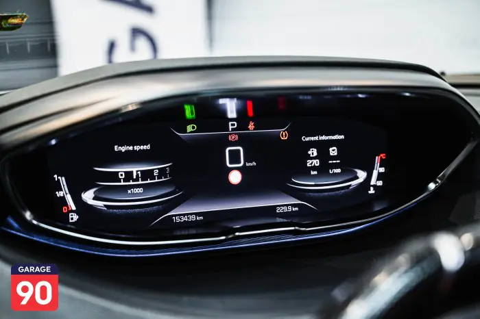 Peugeot 5008 2021 - صورة 15