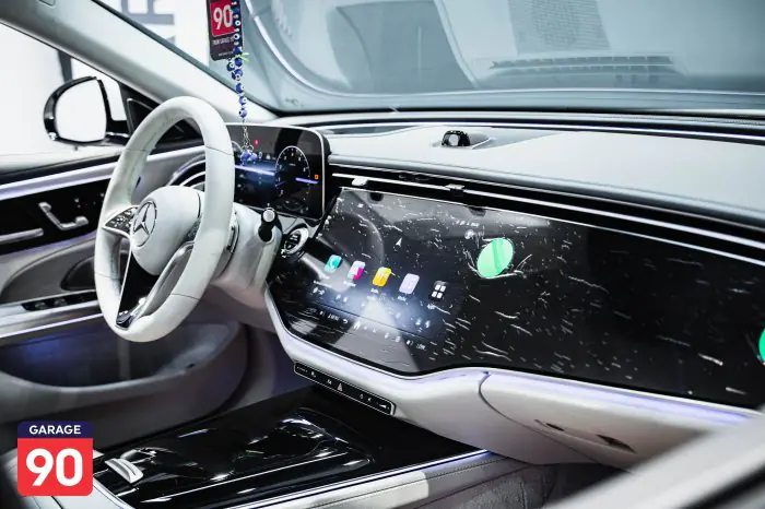 Mercedes-Benz E200 2024 - صورة 16