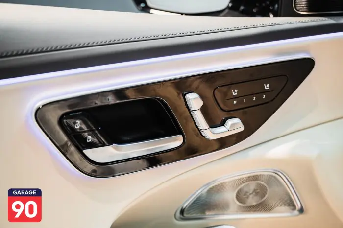 Mercedes-Benz E200 2024 - صورة 13