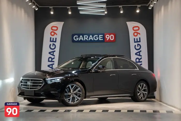 Mercedes-Benz E300 2024 - صورة 2