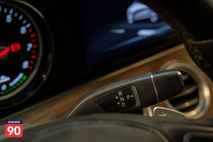 Mercedes-Benz E350e 2018 - صورة 12