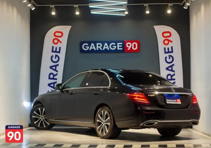 Mercedes-Benz E300 2019 - صورة 5